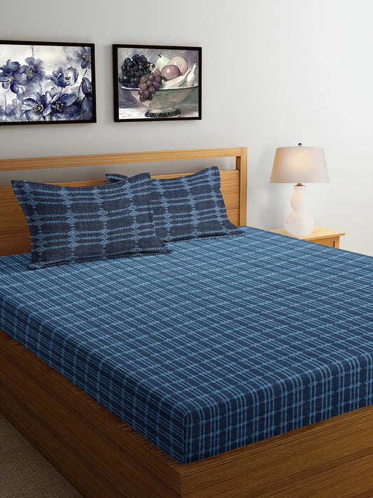 Arrabi Blue Geometric Handwoven Cotton King Size Bedsheet with 2 Pillow Covers (260 x 230 cm)