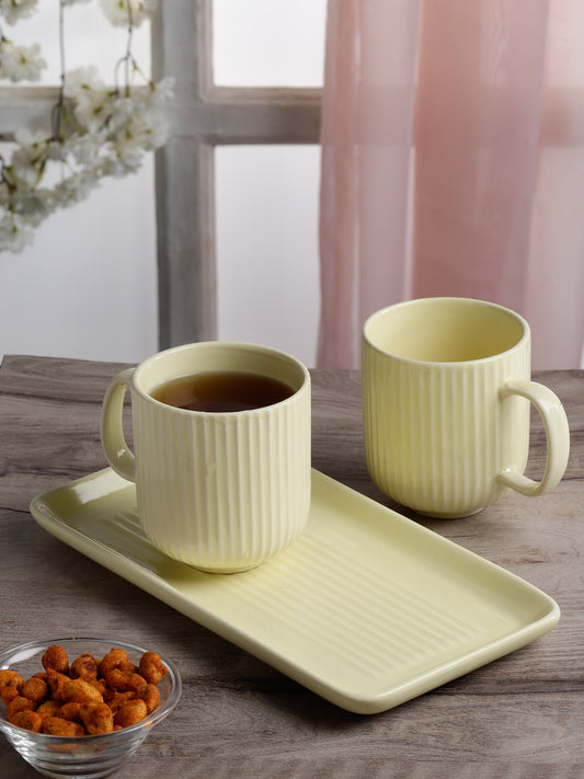 Stripped Set of 2 Ceramic Mugs With Tray