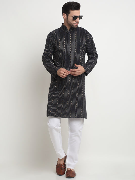 Arrabi Men Black Pure Cotton Geometric Kurta with Churidar Pyjama