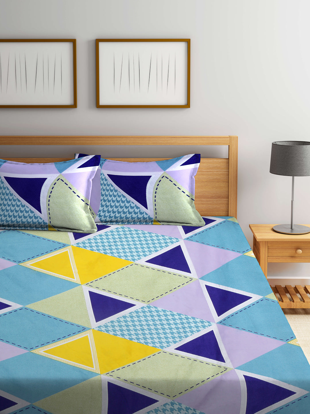 Arrabi Multi Geometric TC Cotton Blend King Size Bookfold Bedsheet with 2 Pillow Covers (250 X 215 cm)