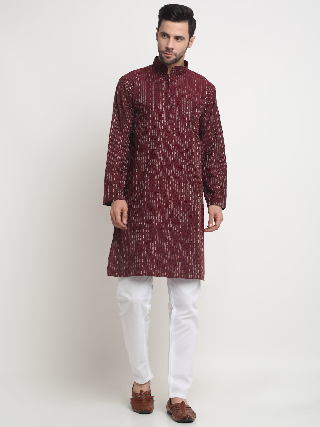 Arrabi Men Maroon Pure Cotton Geometric Kurta with Churidar Pyjama