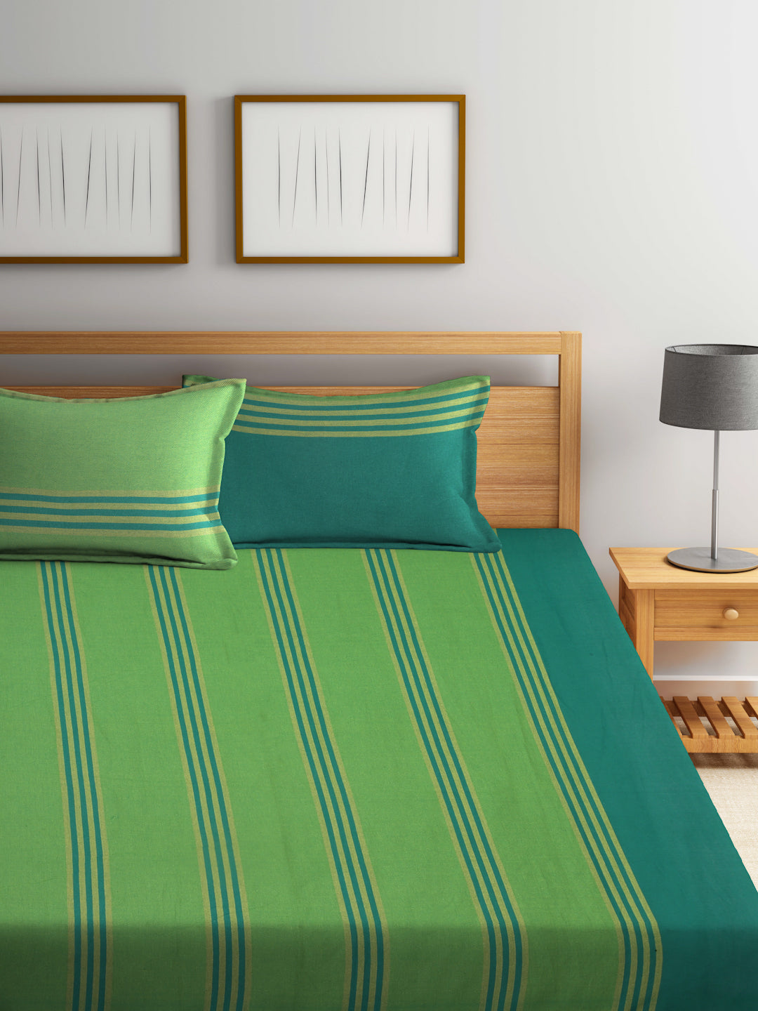 Arrabi Green Stripes Handwoven Cotton king Size Bedsheet with 2 Pillow Covers (260 X 230 cm)