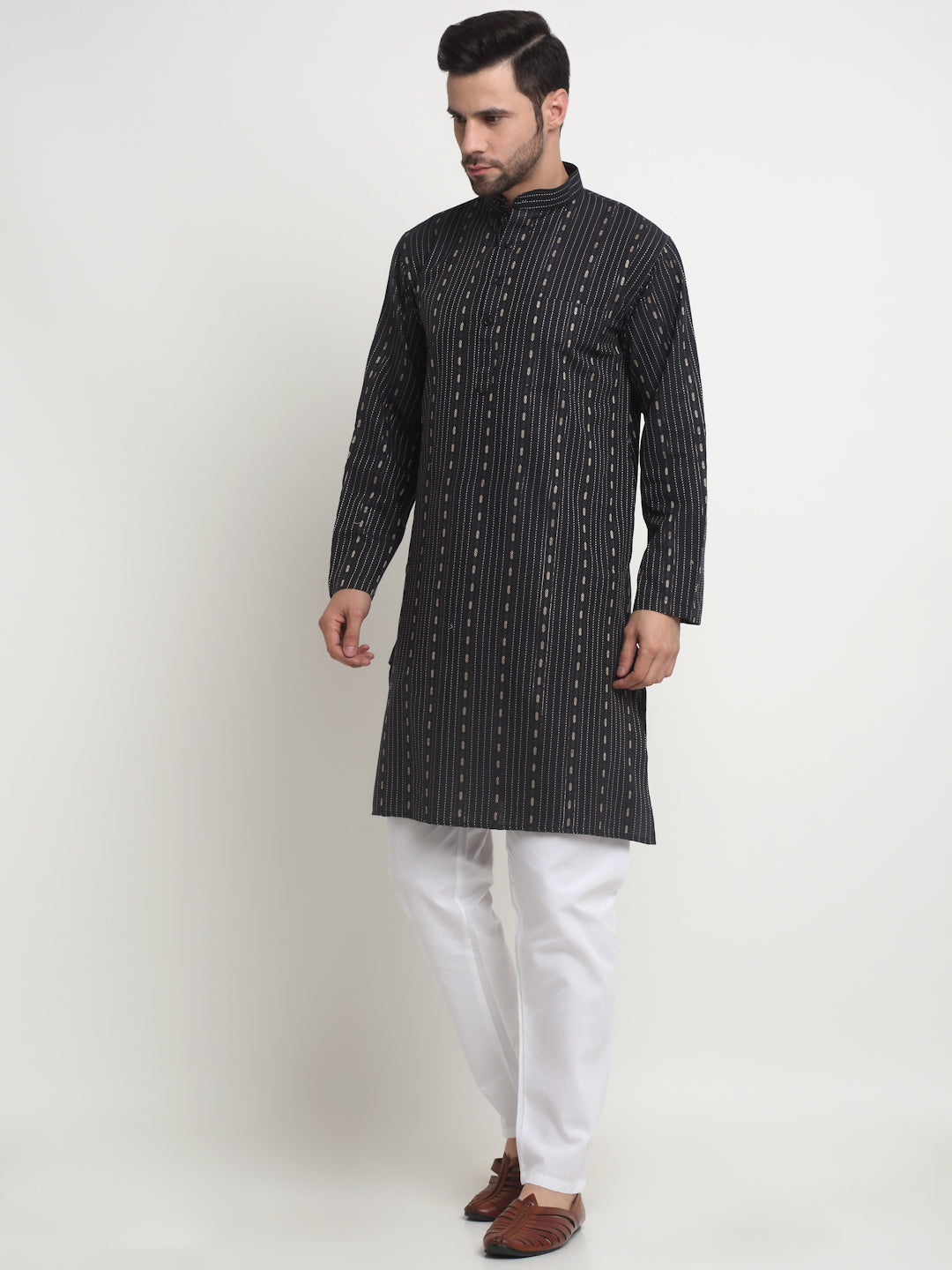 Arrabi Men Black Pure Cotton Geometric Kurta Pyjama Set with Pockets