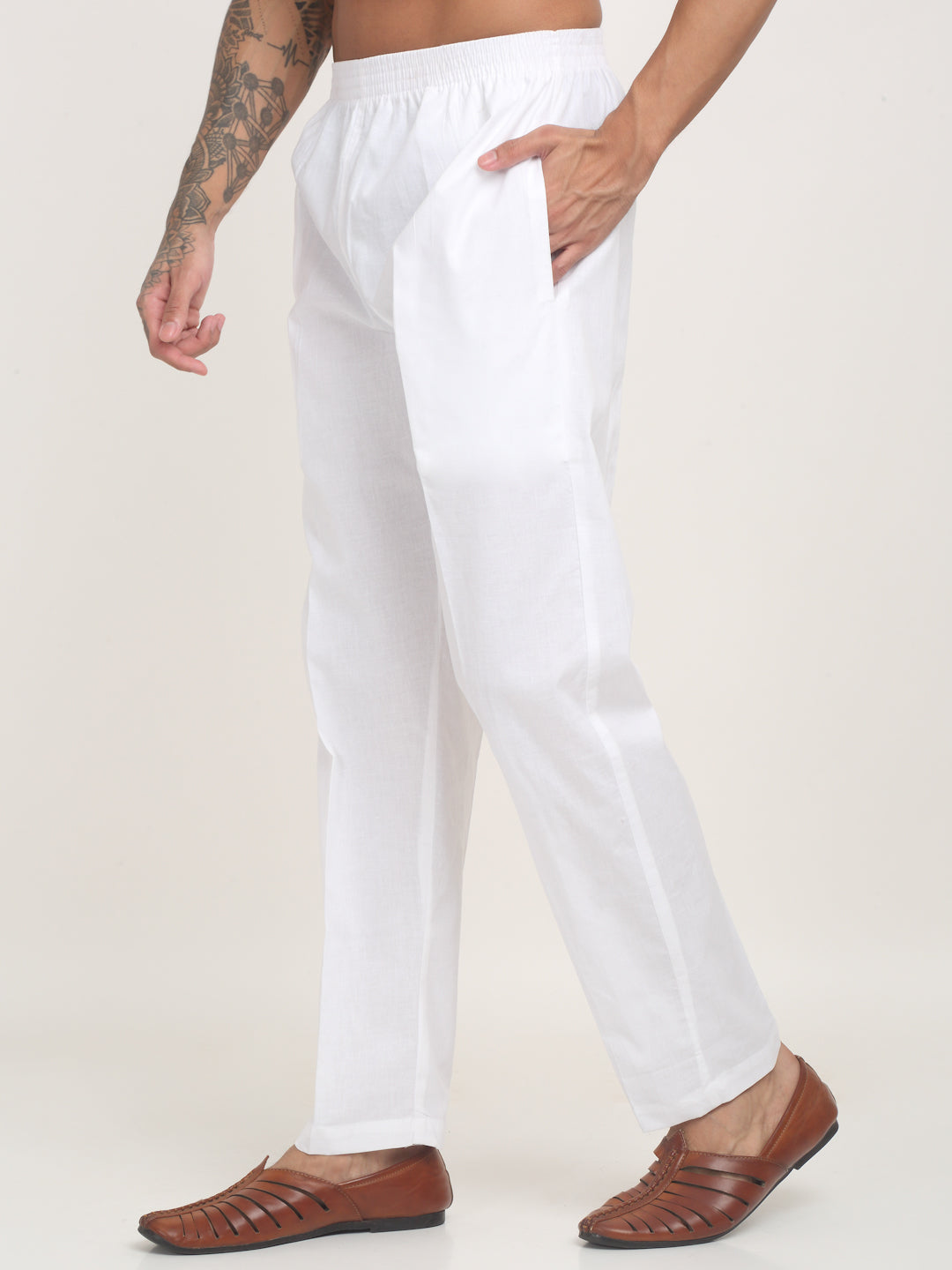 Arrabi Men White Cotton Solid Pyjama with Pockets