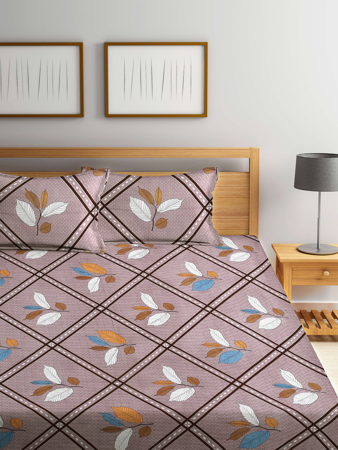 Arrabi Brown Leaf TC Cotton Blend King Size Bookfold Bedsheet with 2 Pillow Covers (250 X 220 cm)