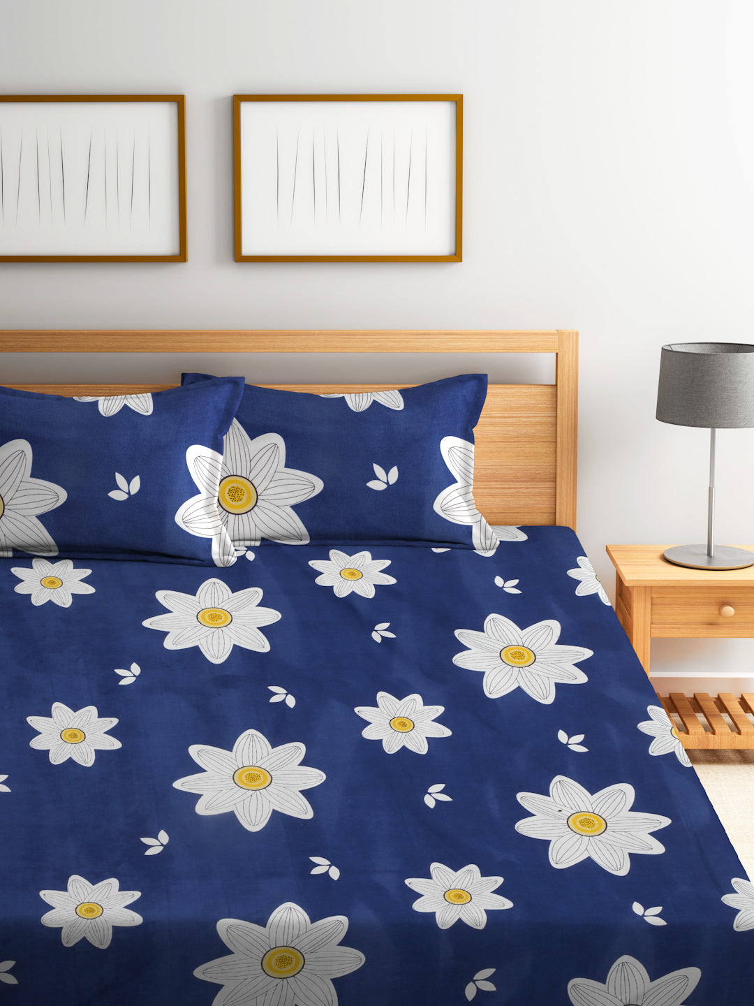 Arrabi Blue Floral TC Cotton Blend King Size Bedsheet with 2 Pillow Covers (250 X 215 cm)