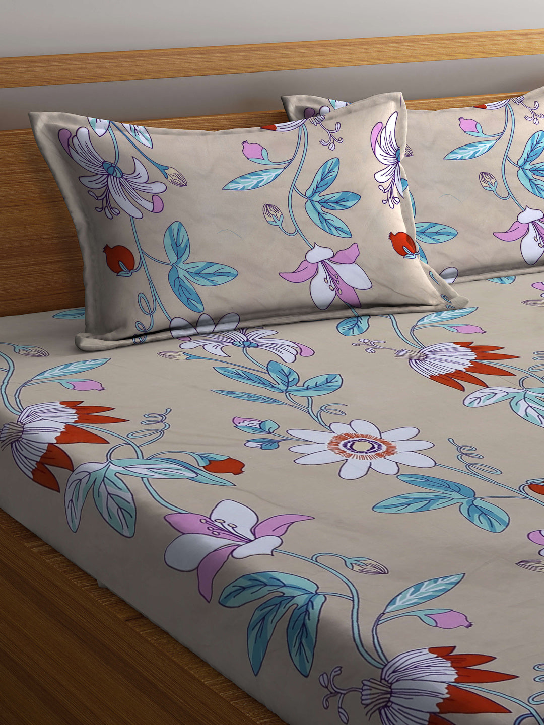 Arrabi Brown Floral TC Cotton Blend King Size Bookfold Bedsheet with 2 Pillow Covers (250 X 215 cm)