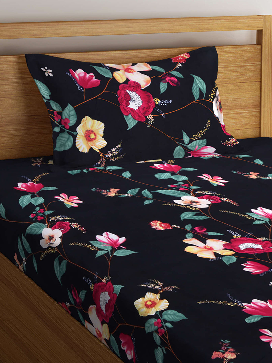 Arrabi Black Floral TC Cotton Blend Single Size Fitted Bedsheet with 1 Pillow Cover (220 X 150 cm)