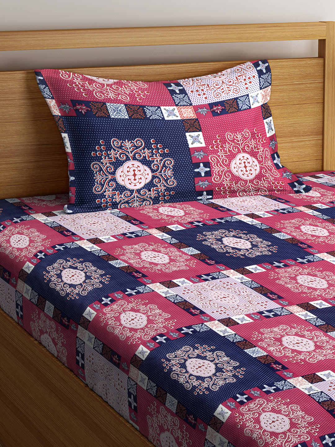 Arrabi Multi Geometric TC Cotton Blend Single Size Fitted Bedsheet with 1 Pillow Cover (215 X 150 cm)