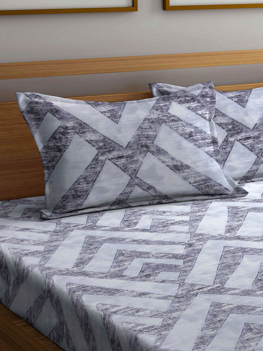 Arrabi Grey Graphic TC Cotton Blend Super King Size Bookfold Bedsheet with 2 Pillow Covers (270 X 260 cm)