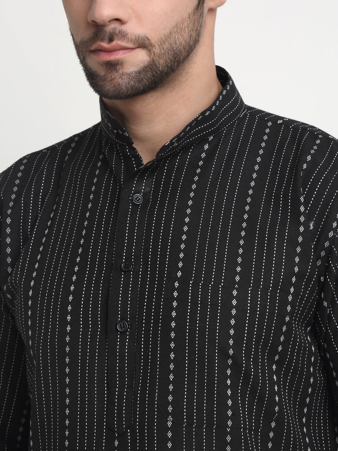 Arrabi Men Black Pure Cotton Geometric Kurta with Churidar Pyjama