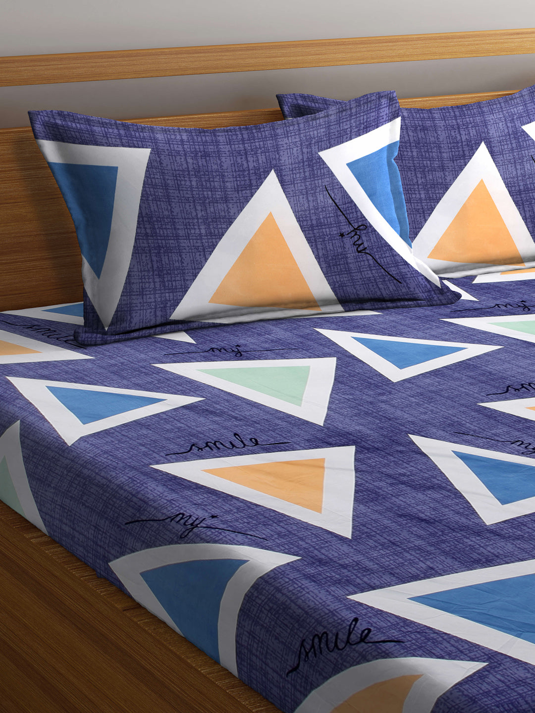 Arrabi Multi Geometric TC Cotton Blend Super King Size Bookfold Bedsheet with 2 Pillow Covers (270 X 260 cm)