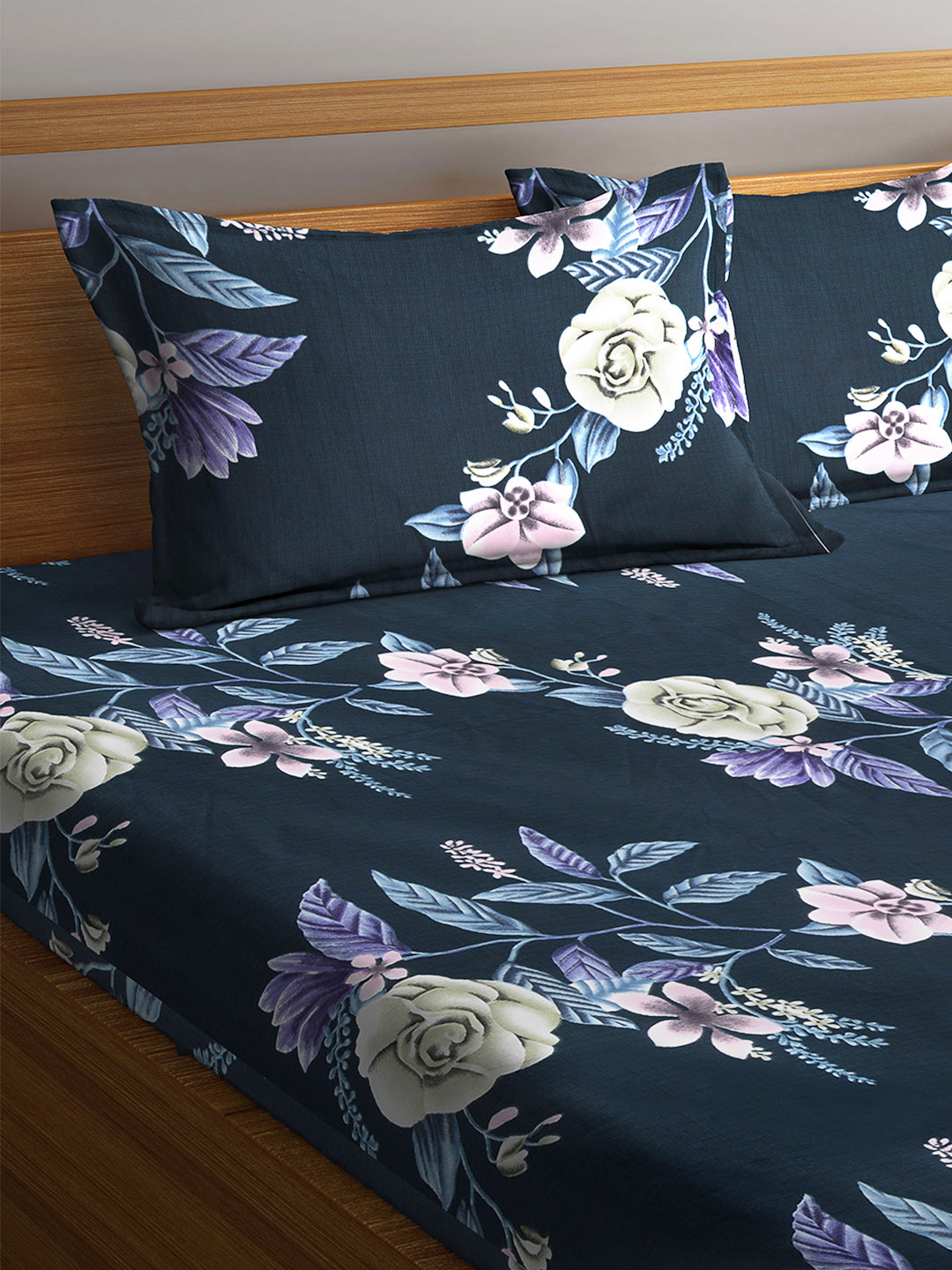 Arrabi Blue Floral TC Cotton Blend King Size Bookfold Bedsheet with 2 Pillow Covers (250 X 220 cm)