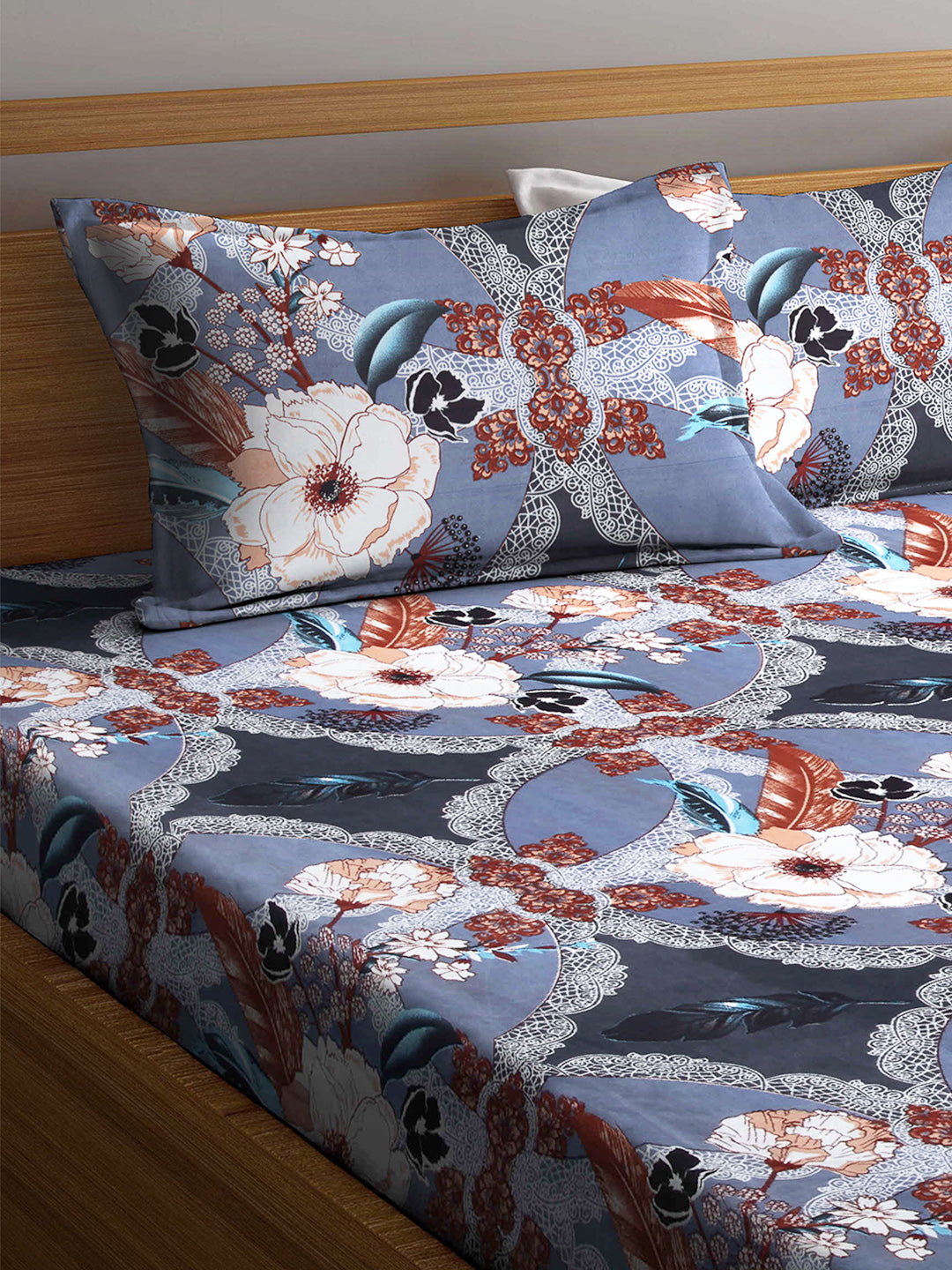 Arrabi Multi Floral TC Cotton Blend King Size Bookfold Bedsheet with 2 Pillow Covers (250 X 220 cm)