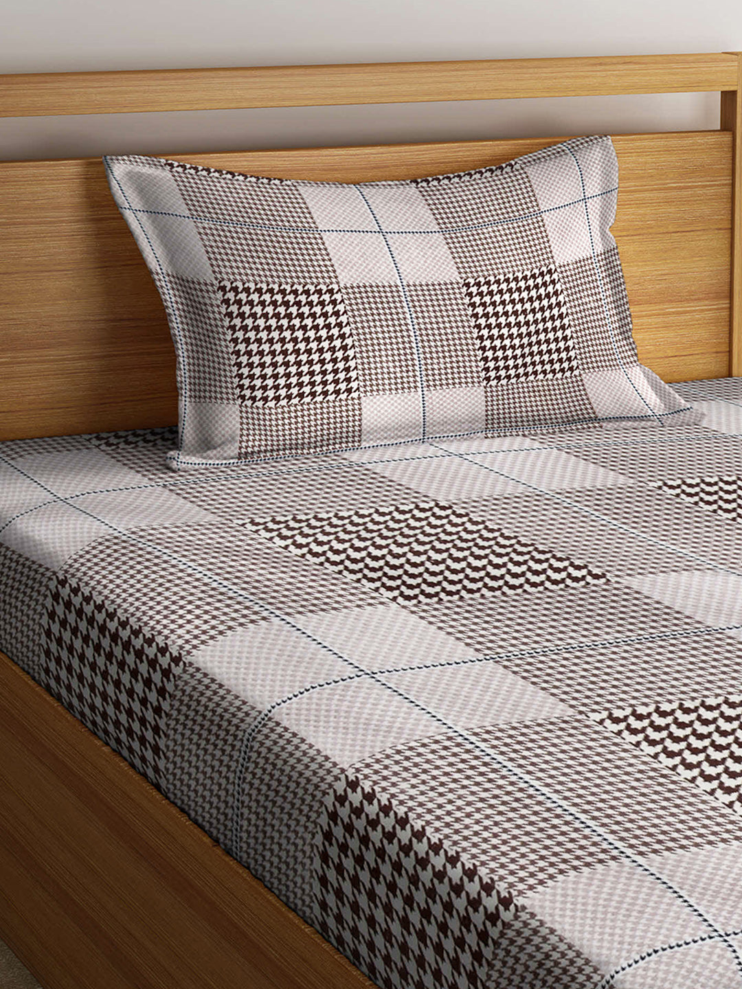 Arrabi Beige Checks TC Cotton Blend Single Size Fitted Bedsheet with 1 Pillow Cover (220 X 150 cm)