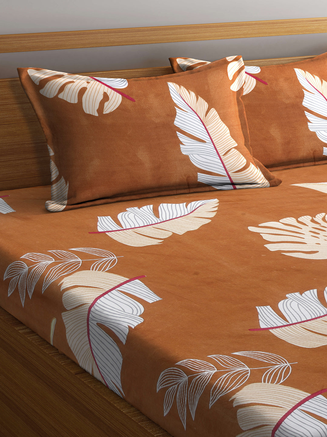 Arrabi Brown Leaf TC Cotton Blend King Size Bookfold Bedsheet with 2 Pillow Covers (250 X 215 cm)