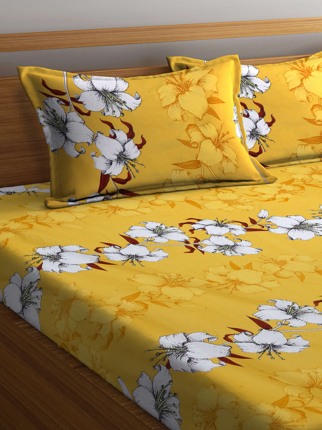 Arrabi Yellow Floral TC Cotton Blend King Size Bookfold Bedsheet with 2 Pillow Covers (250 X 215 cm)