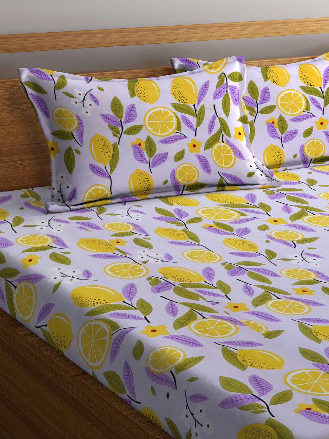Arrabi Purple Leaf TC Cotton Blend King Size Bookfold Bedsheet with 2 Pillow Covers (250 X 215 cm)