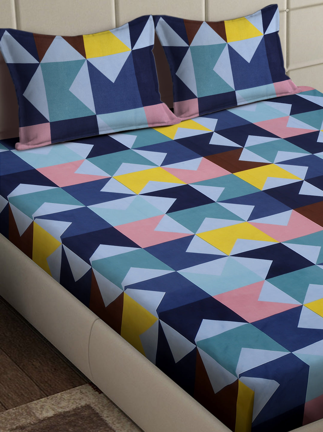 Arrabi Multi Geometric TC Cotton Blend King Size Bedsheet with 2 Pillow Covers (250 x 215 cm)