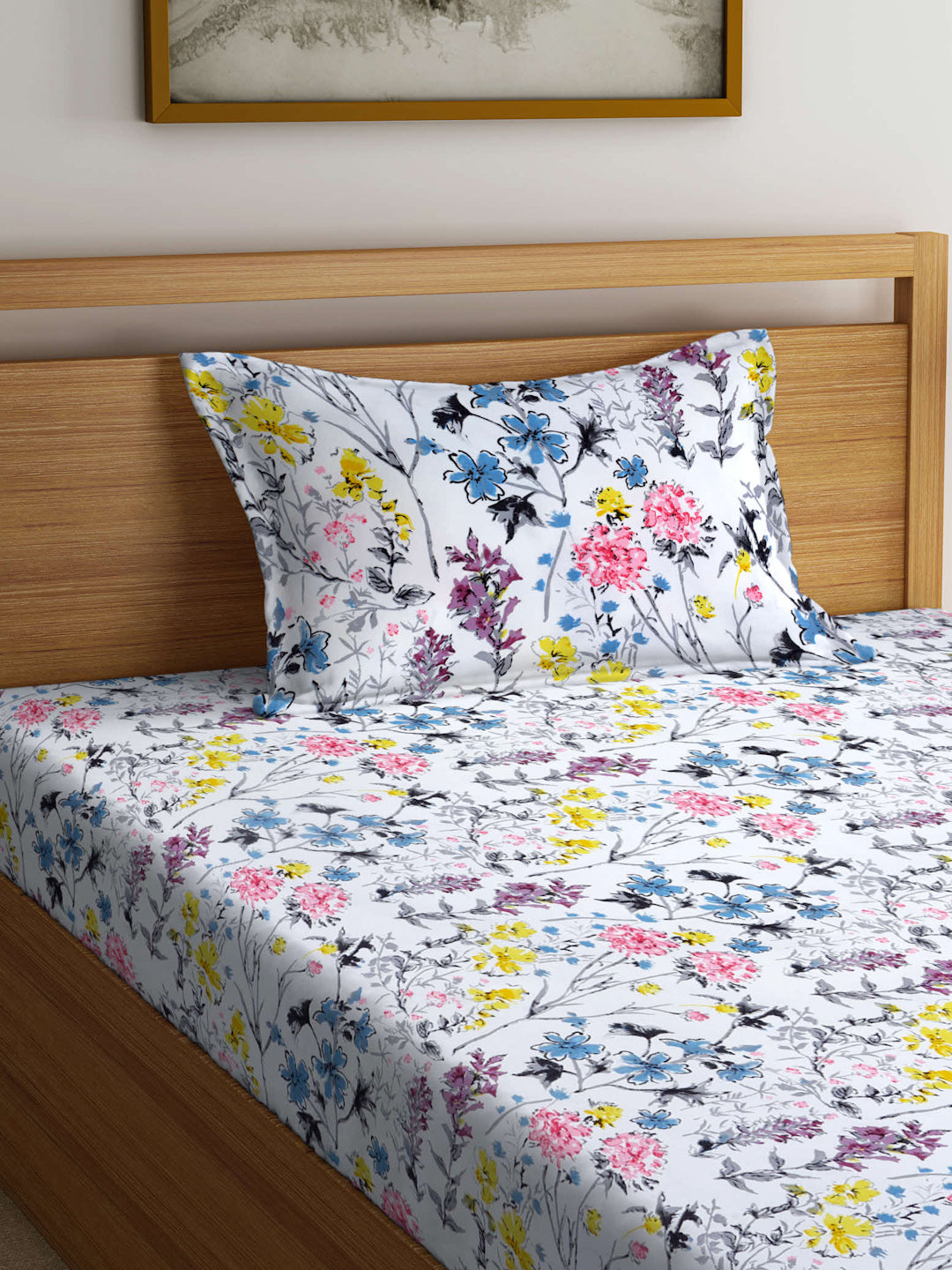 Arrabi White Floral TC Cotton Blend Single Size Fitted Bedsheet with 1 Pillow Cover (215 X 150 cm)