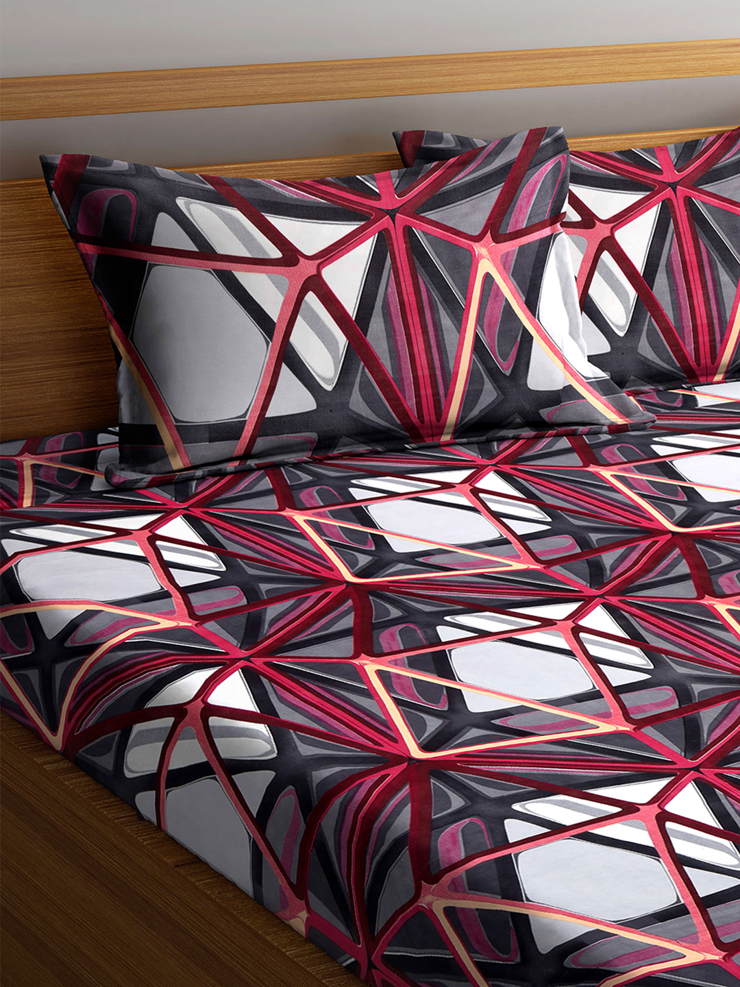 Arrabi Multi Geometric TC Cotton Blend King Size Bookfold Bedsheet with 2 Pillow Covers (250 X 220 cm)