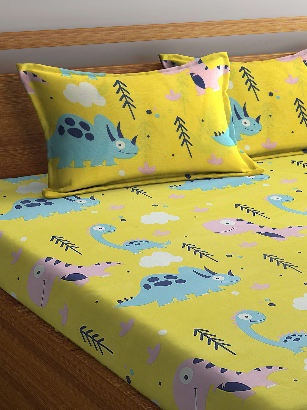 Arrabi Yellow Cartoon TC Cotton Blend King Size Bookfold Bedsheet with 2 Pillow Covers (250 X 215 cm)