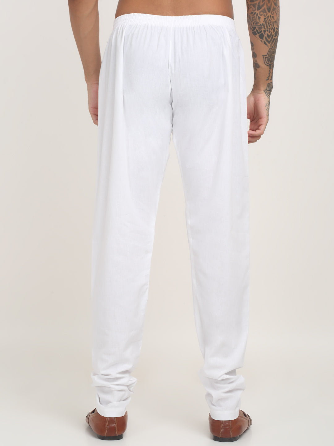 Arrabi Men White Cotton Solid Churidar Pyjama