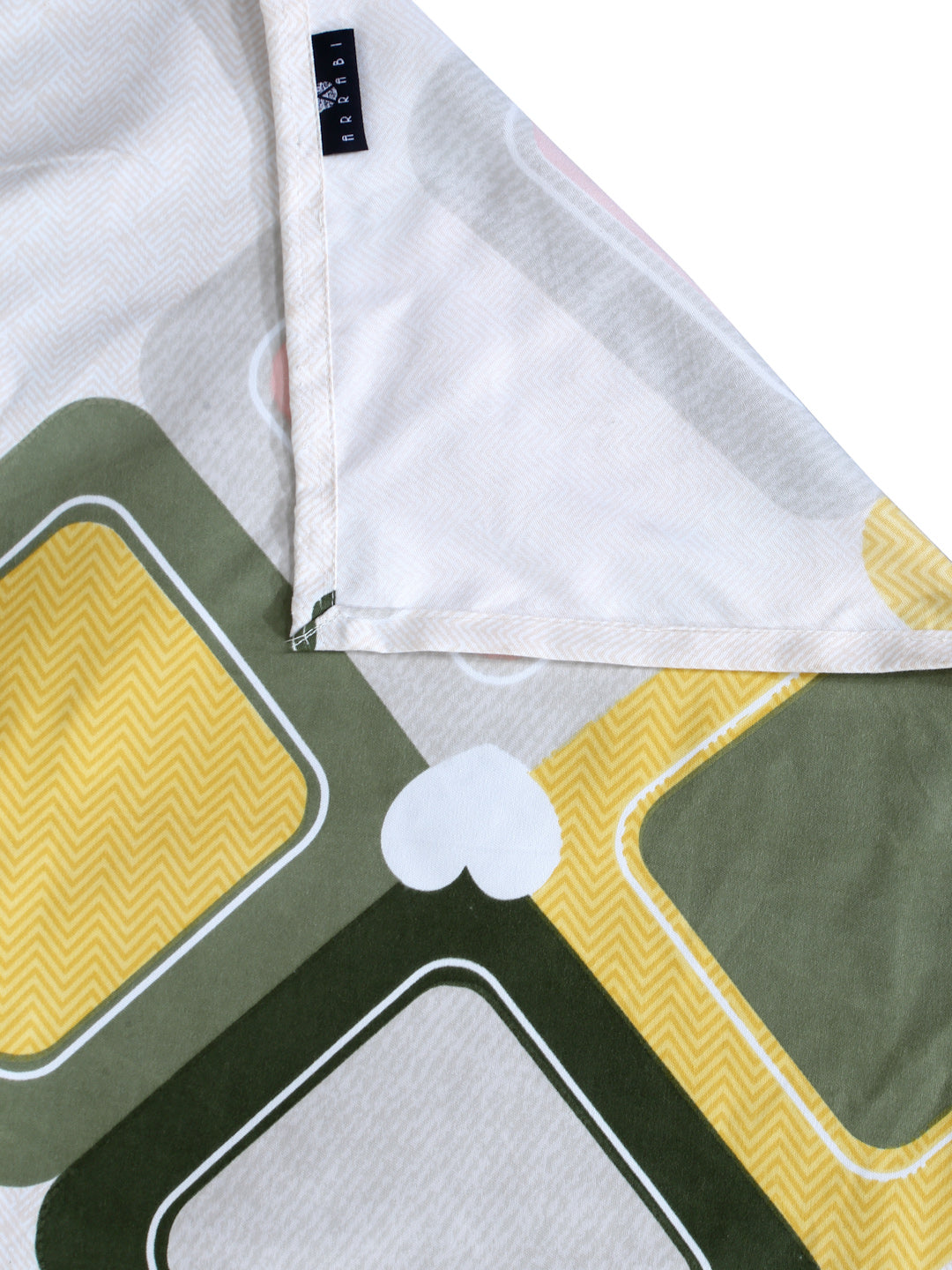 Arrabi Peach Geometric Cotton Blend 6 SEATER Table Cover (180 X 130 cm)