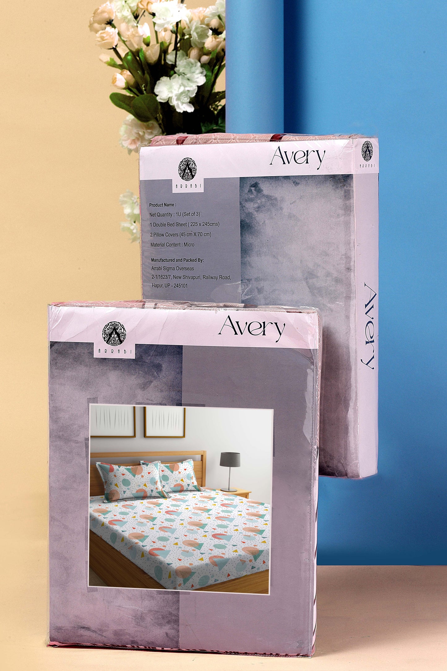 Arrabi White Geometric TC Cotton Blend King Size Bookfold Bedsheet with 2 Pillow Covers (250 X 215 cm)