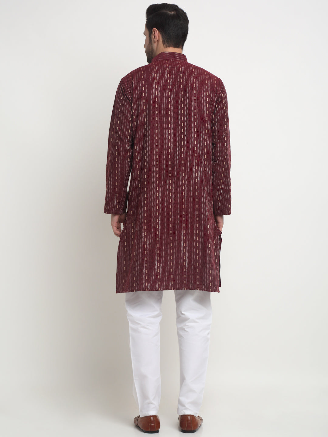 Arrabi Men Maroon Pure Cotton Geometric Kurta with Churidar Pyjama