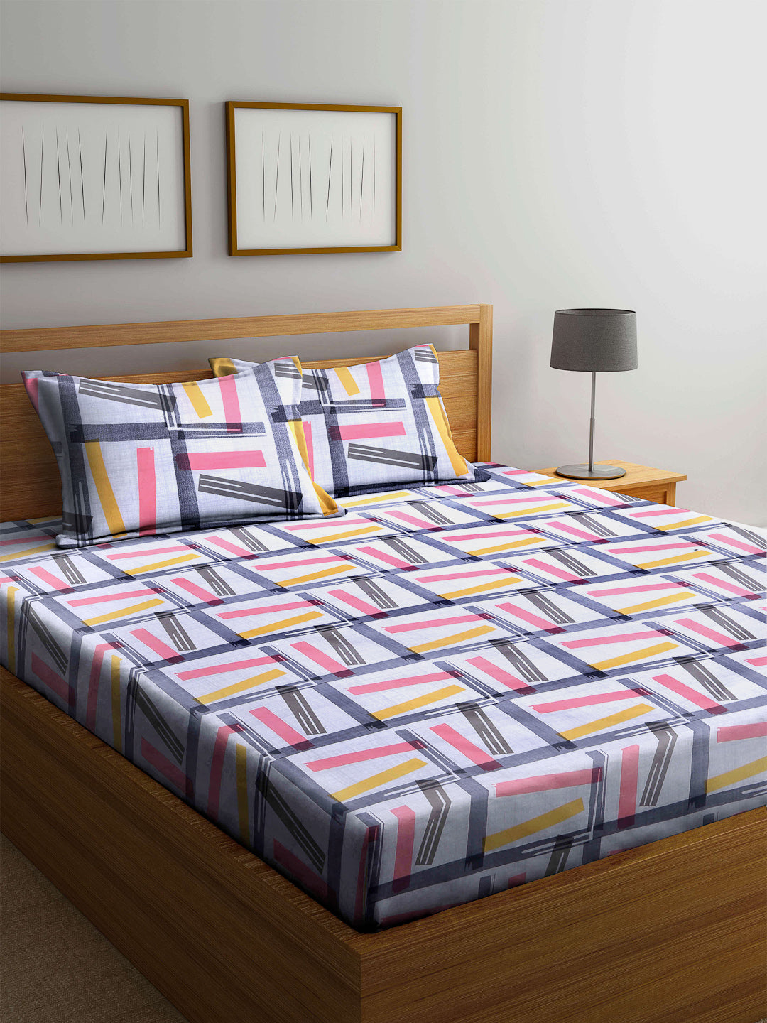 Arrabi Multi Geometric 100% Cotton King Size Double Bedsheet with 2 Pillow Covers (250 X 215 cm)