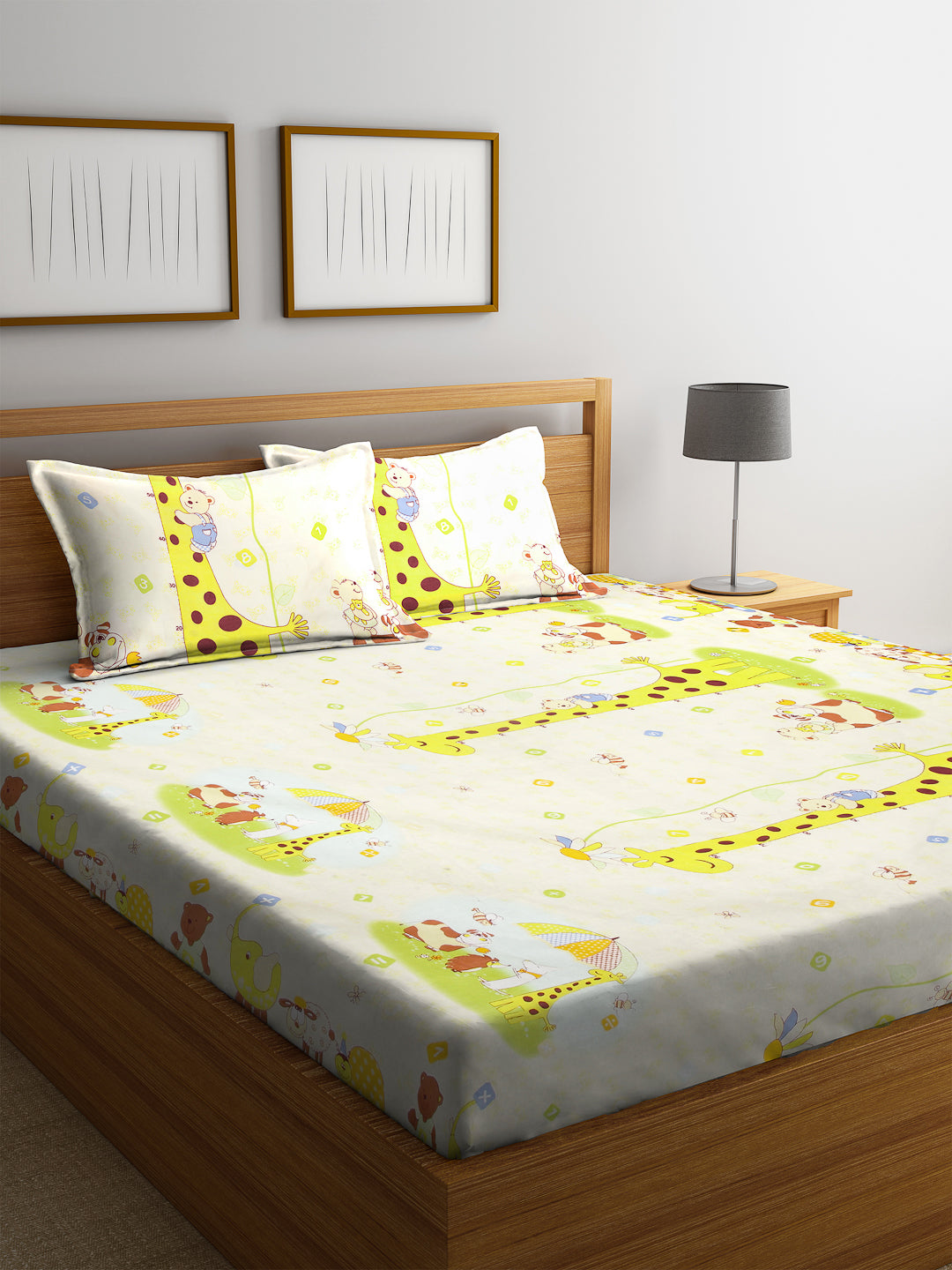 Kid's Special King Size Cotton Bed Sheet Set with 2 Pillow Covers by Arrabi® (250 x 220 cm)