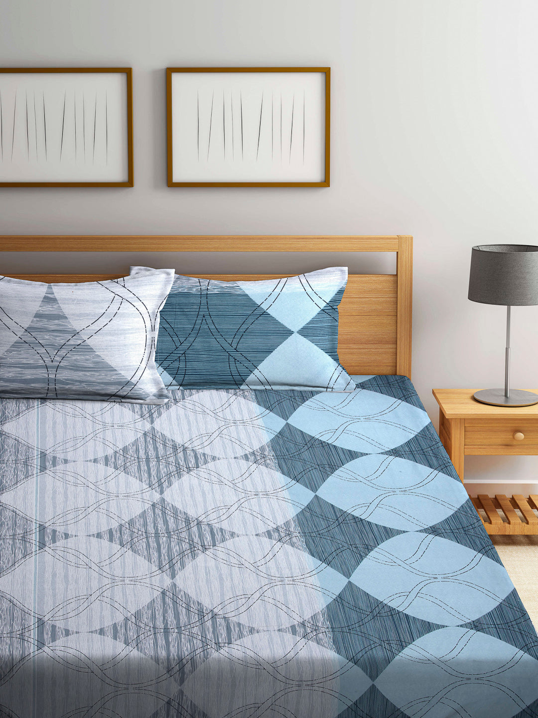 Arrabi Multi Graphic TC Cotton Blend Double King Size Bedsheet with 2 Pillow Covers (270 x 260 cm)
