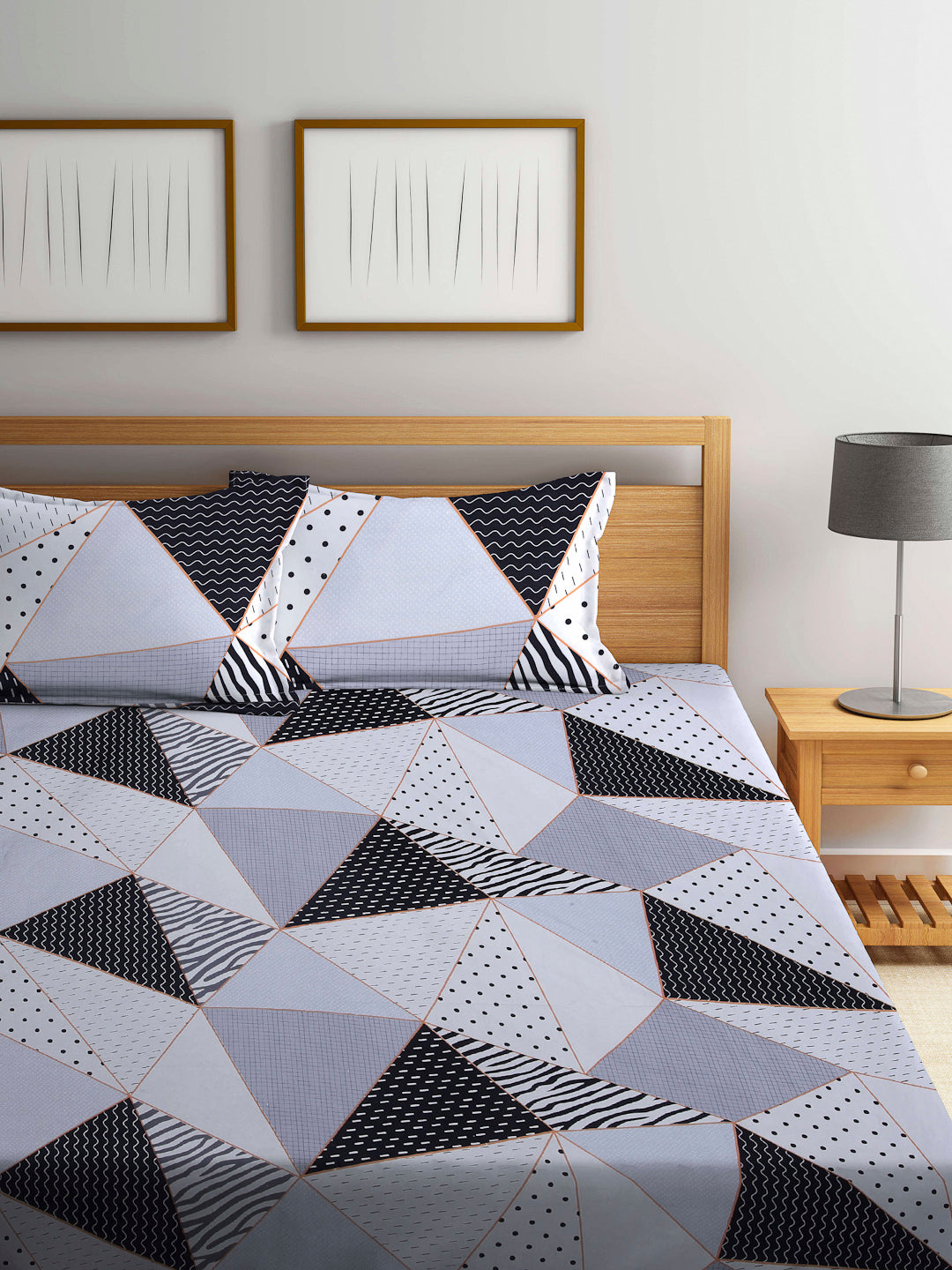 Arrabi Grey Geometric TC Cotton Blend Double King Size Bedsheet with 2 Pillow Covers (270 x 260 cm)