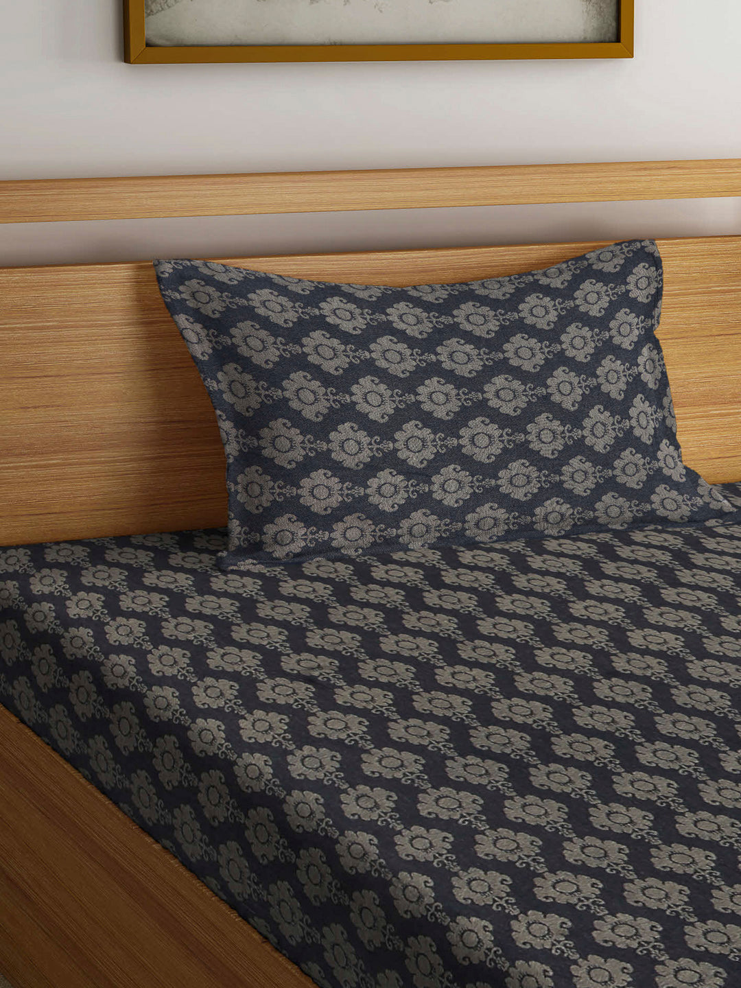 Arrabi Black Indian Handwoven Cotton Single Size Bedsheet with 1 Pillow Cover (230 X 150 cm)