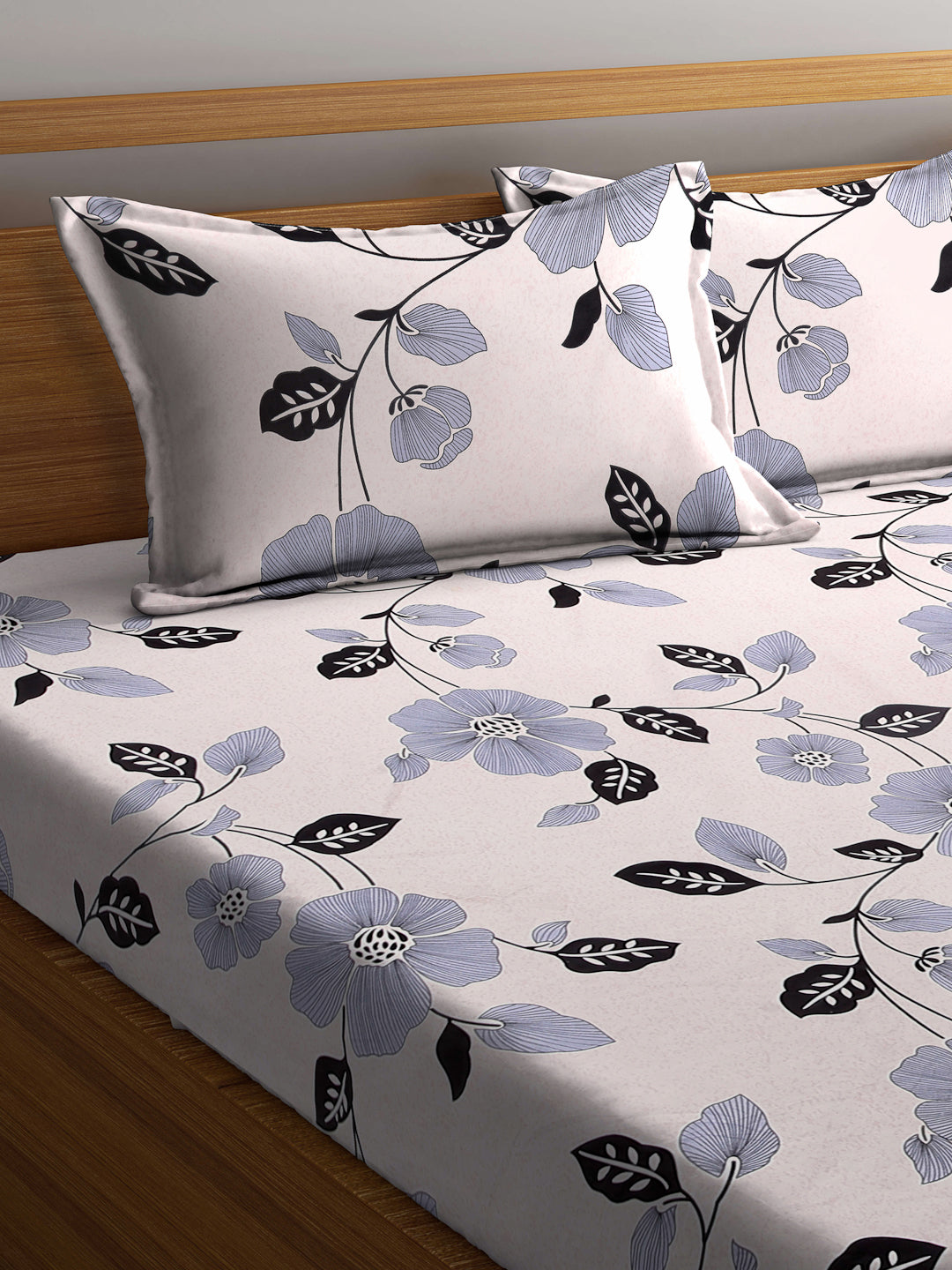 Arrabi Beige Floral TC Cotton Blend Super King Size Bedsheet with 2 Pillow Covers (270 X 260 cm)