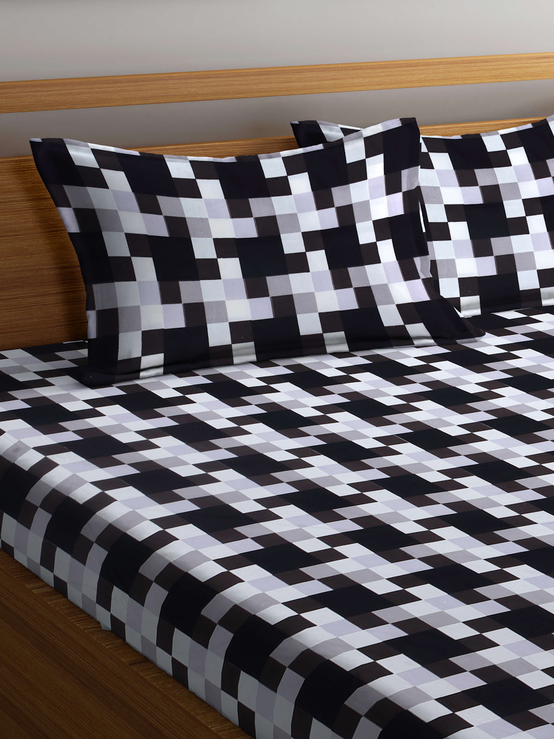 Arrabi Black Graphic TC Cotton Blend King Size Bedsheet with 2 Pillow Covers (250 X 215 cm)