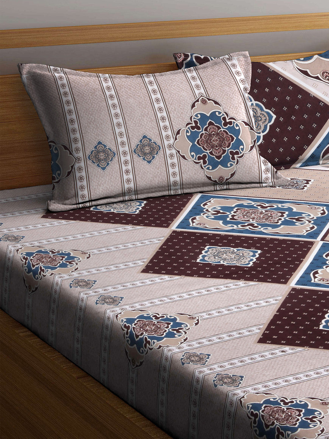 Arrabi Multi Graphic TC Cotton Blend Double Size Fitted Bedsheet with 2 Pillow Covers (250 X 220 cm)
