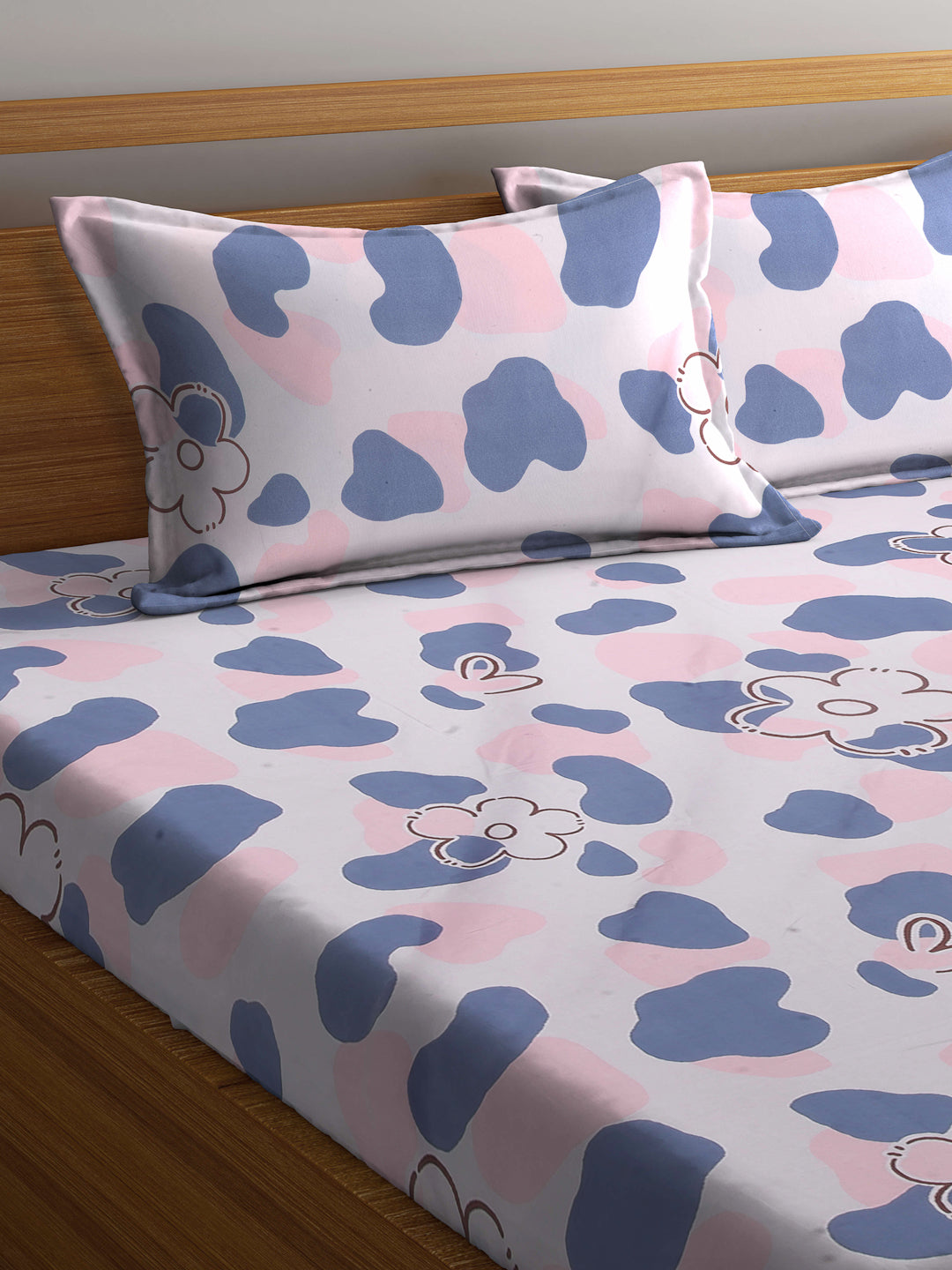 Arrabi Pink Floral TC Cotton Blend King Size Fitted Bedsheet with 2 Pillow Covers (250 X 215 Cm )