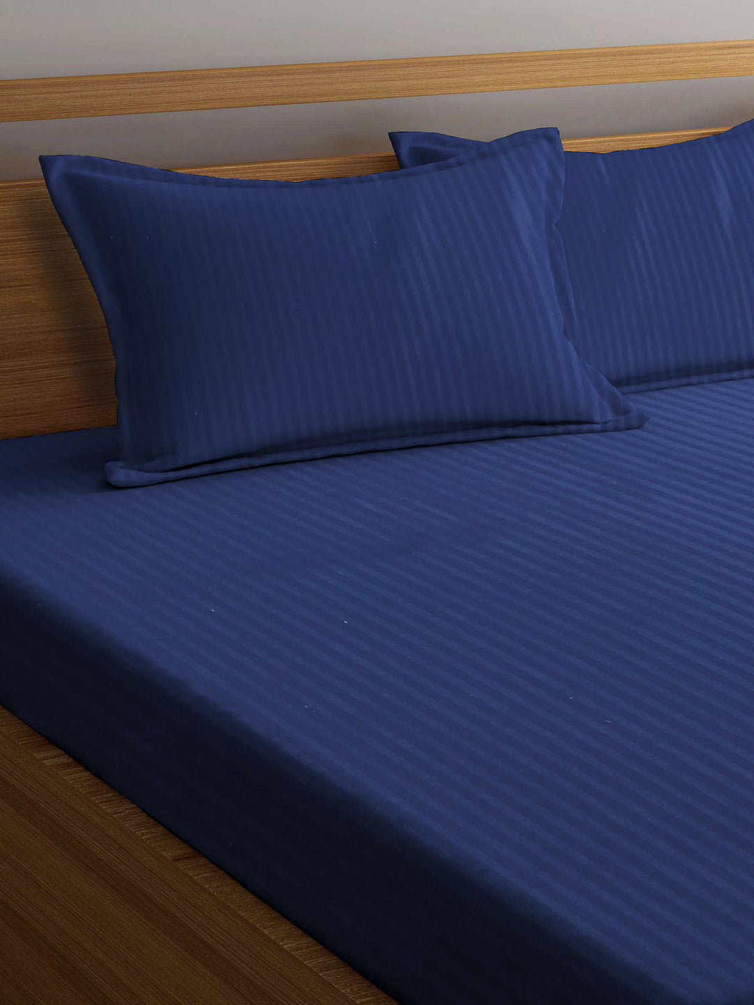Arrabi Blue Stripes TC Cotton Blend Super King Size Bedsheet with 2 Pillow Covers (270 X 260 cm)