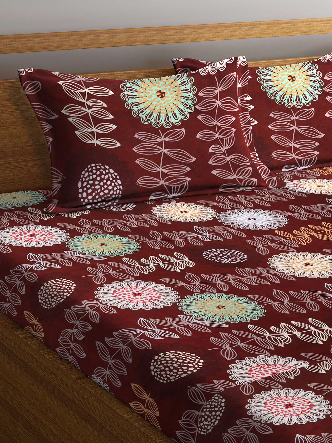 Arrabi Brown Floral TC Cotton Blend Super King Size Bedsheet with 2 Pillow Covers (270 X 260 cm)