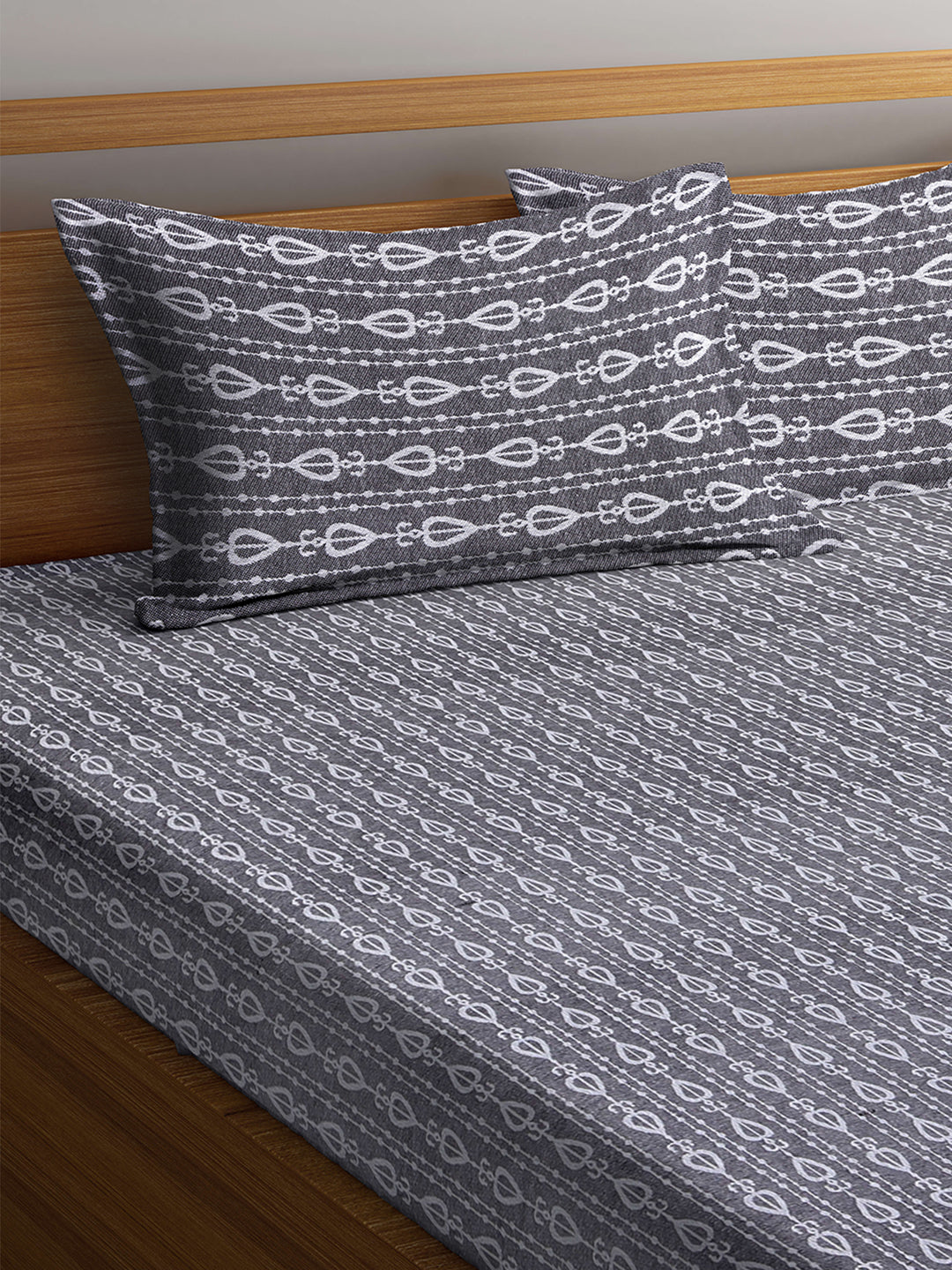 Arrabi Grey Ethnic Handwoven Cotton Double King Size Bedsheet with 2 Pillow Covers (270 x 270 cm)
