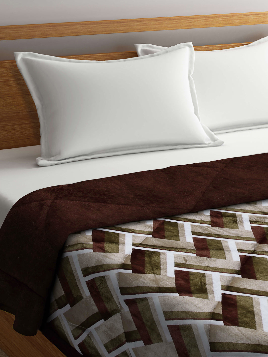 Arrabi Brown Geometric Polyester King Size 950 GSM Double Quilt (220 X 210 cm)