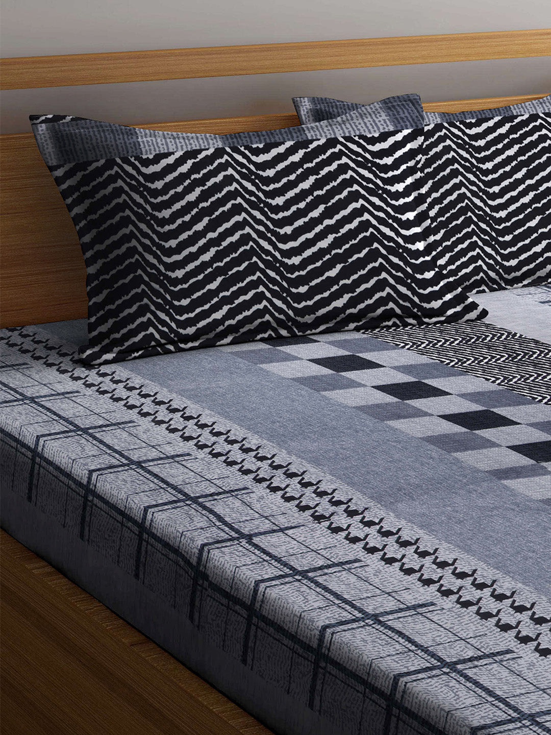Arrabi Grey Graphic TC Cotton Blend Double Size Fitted Bedsheet with 2 Pillow Covers (250 X 220 cm)