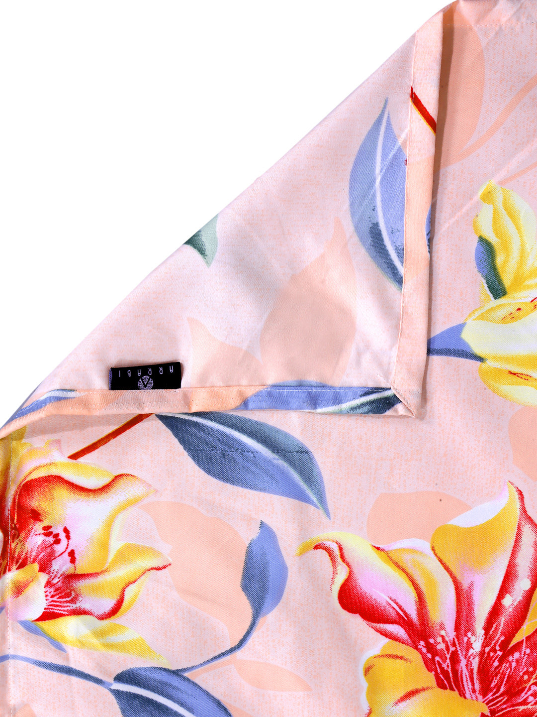 Arrabi Peach Floral TC Cotton Blend King Size Bedsheet with 2 Pillow Covers (250 x 220 cm)