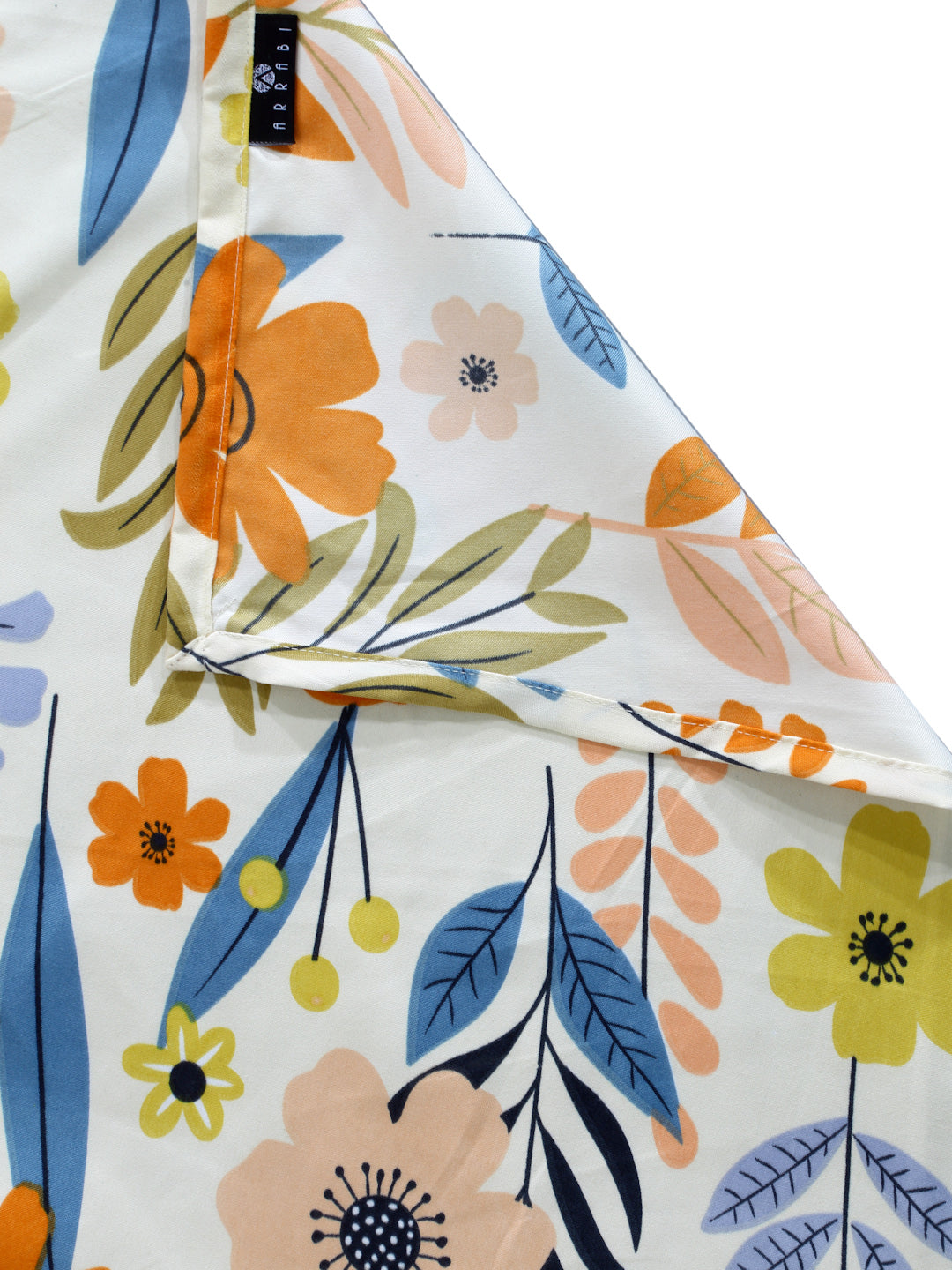 Arrabi Cream Floral TC Cotton Blend Super King Size Bedsheet with 2 Pillow Covers (270 X 260 cm)